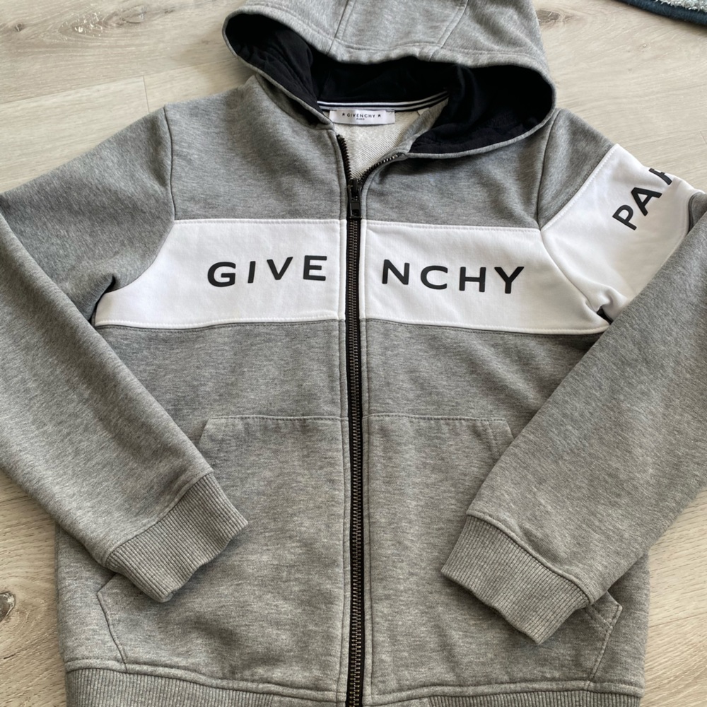 Grey hoodie